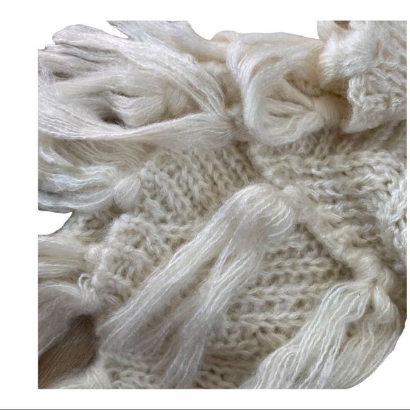 Treasure & Bond Fringe Stitch Scarf in cream BNWT - Picture 5 of 5